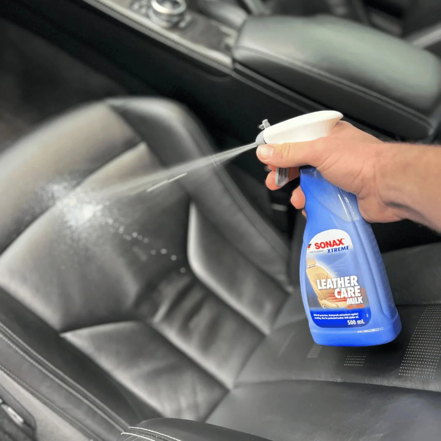 500 mL XTREME LEATHER CARE MILK SPRAY BOTTLE