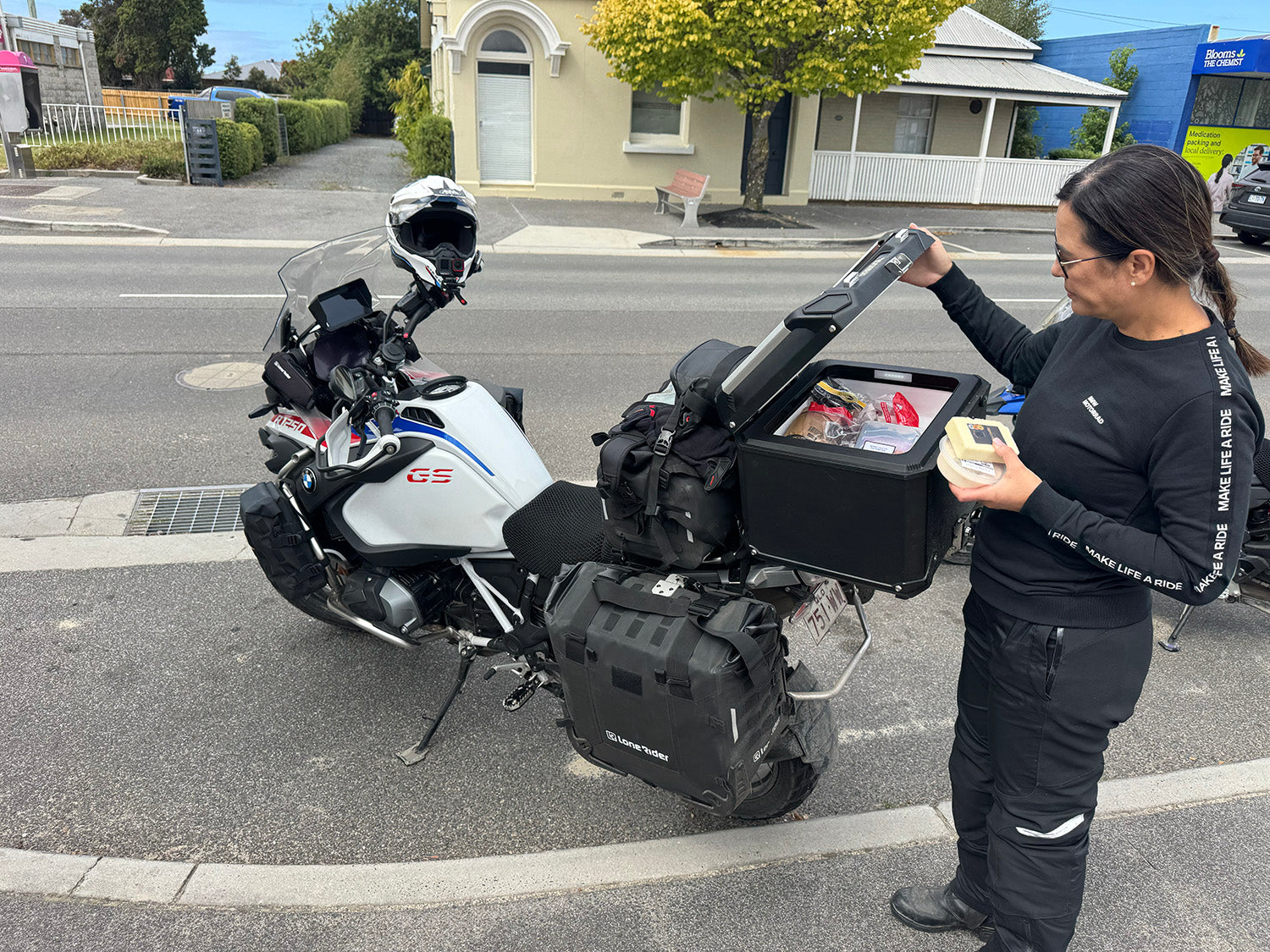 EvaKool Adventure 18L Motorcycle Fridge Freezer with detachable battery
